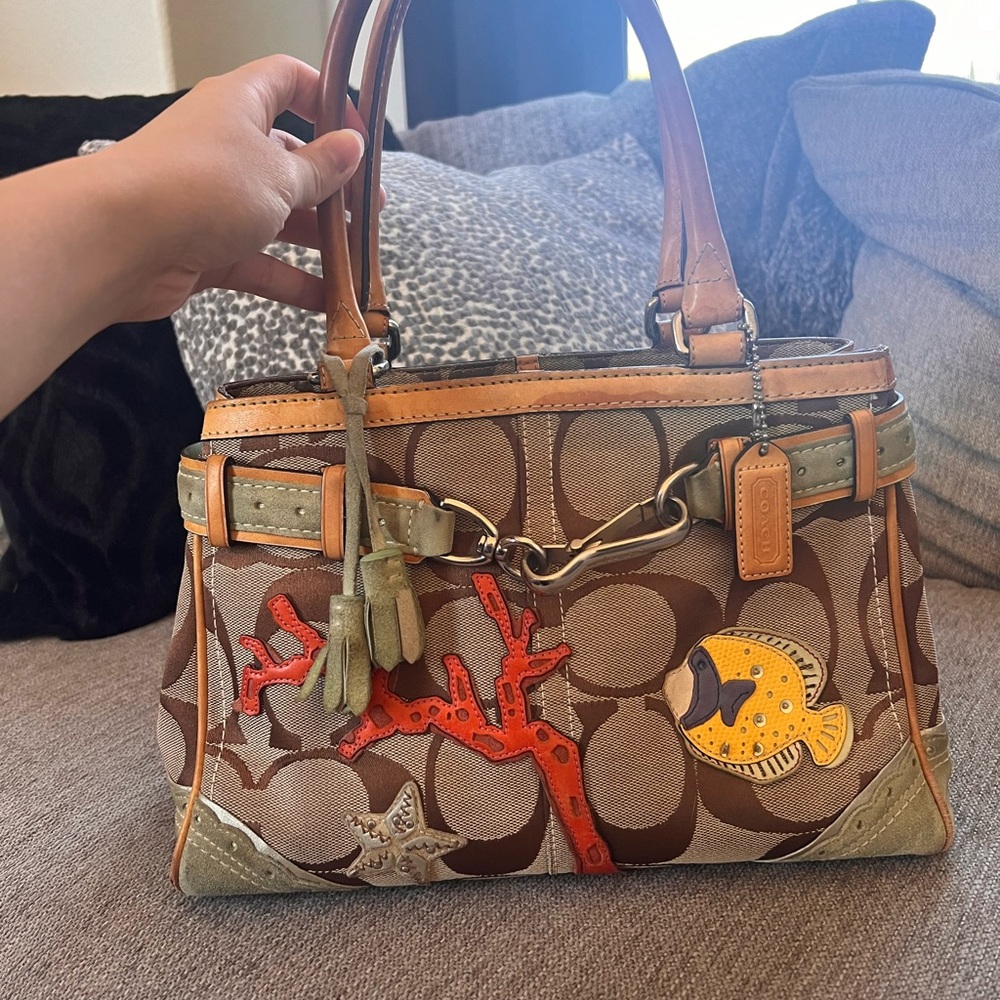 Coach Limited Edition Aquatic Fish Coral Hampton Brown Handbag - Picture 12 of 13
